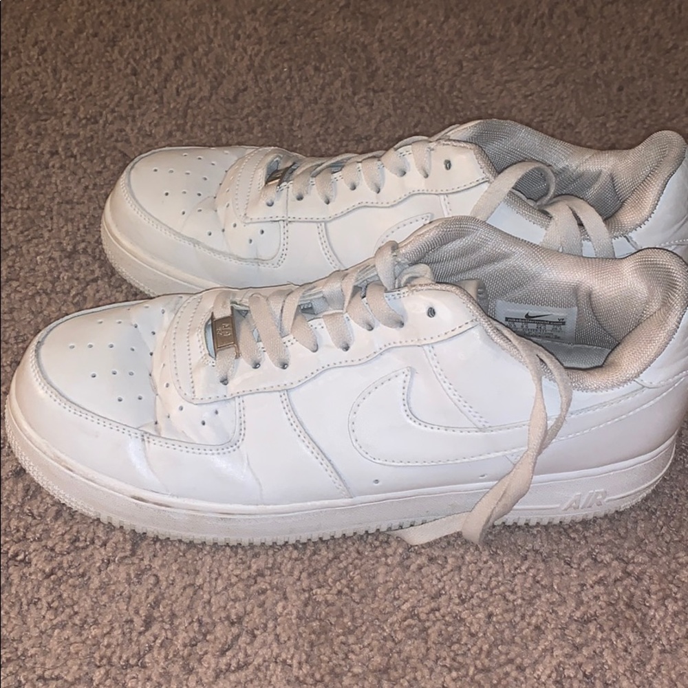 Air Force 1 or G-Nike’s